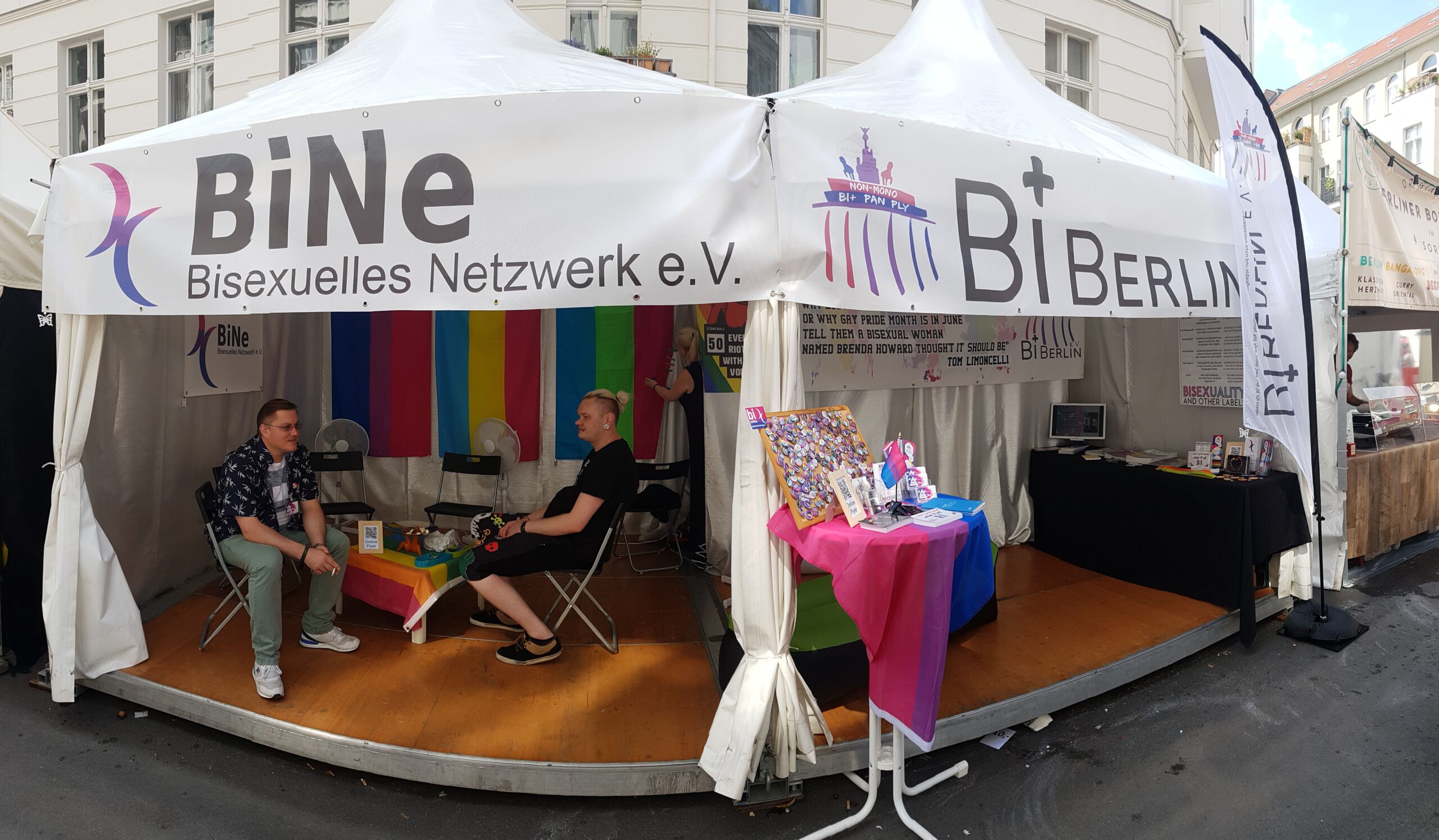 BiBerlin e.V. - Stand auf dem 29. Lesbisch-schwulen Stadtfest