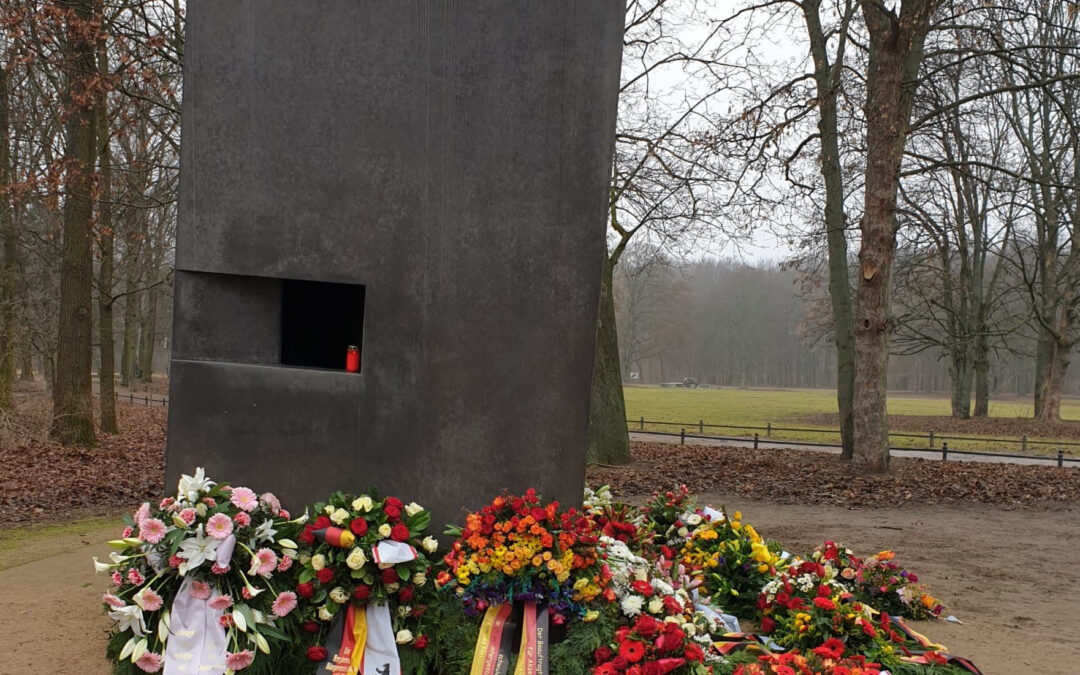 Kranzniederlegung zum Holocaust Memorial Day
